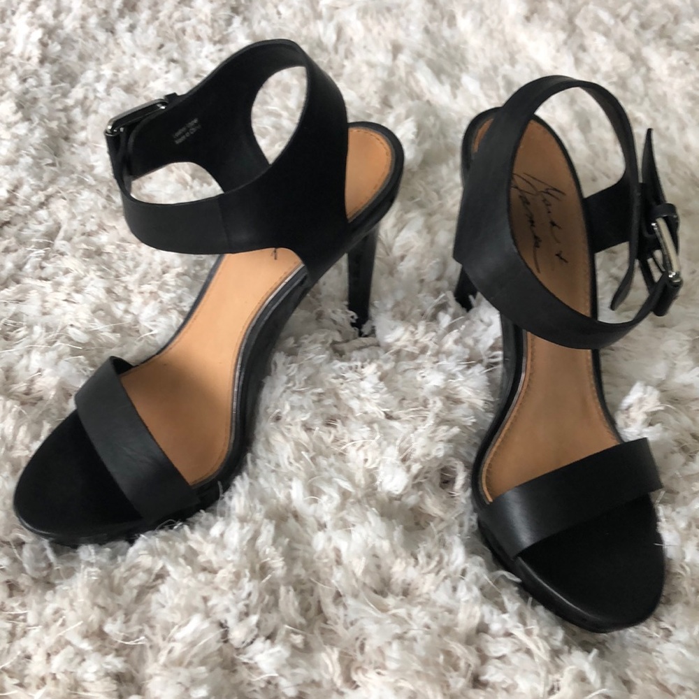 Badgley Mischka Shoes